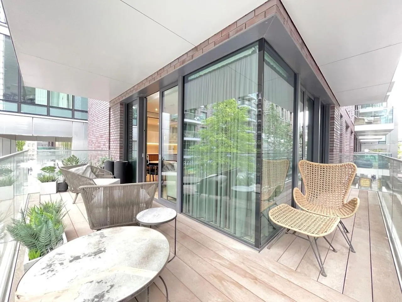 Luxury Property Close To Liverpool Street Londra